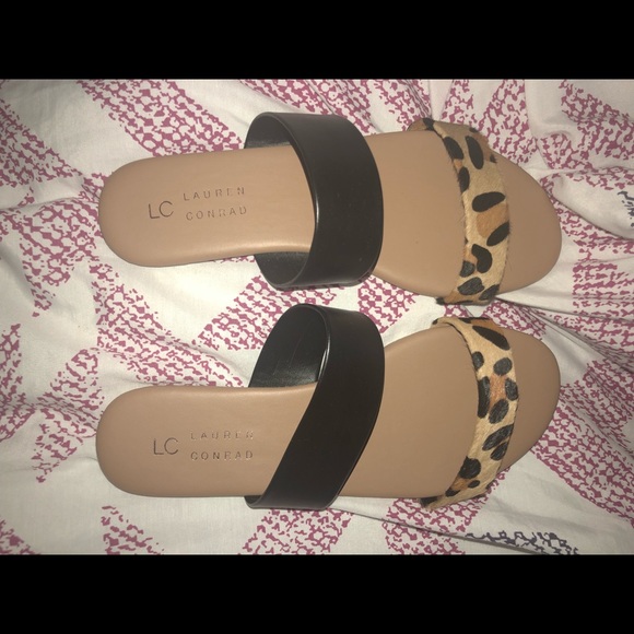 Sandals - Picture 3 of 4